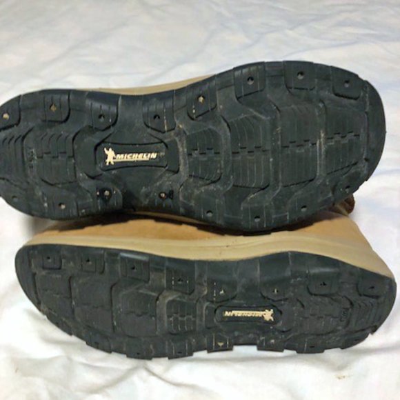 Columbia Suede Faux Fur Lined Boots - Picture 6 of 8